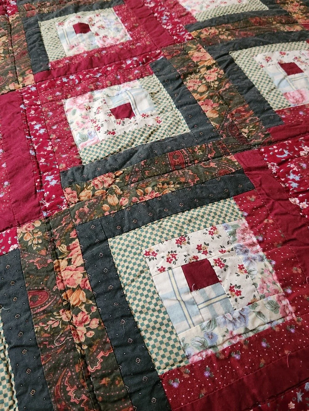 LOG CABIN Patchwork Quilt Queen Red Green Floral 1 Sham Cotton Poly Fill Cottage - Picture 4 of 11